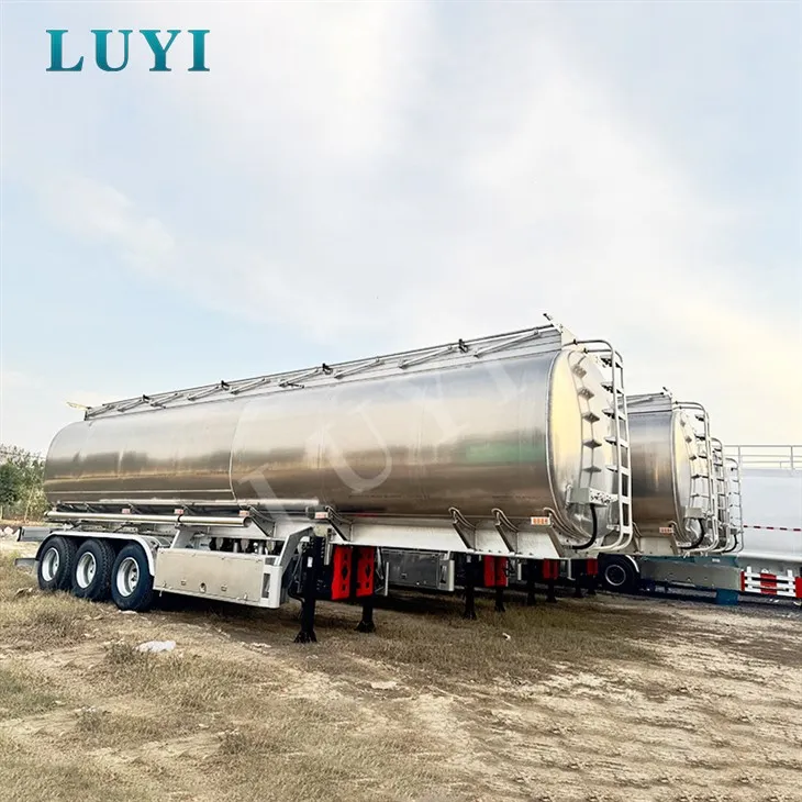 Camión cisterna de aceite de-tres-ejes totalmente de aluminio